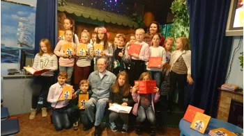 Статья: "В Москве состоялась презентация книг Геннадия Киселева: «Шоу ушастых вундеркиндов» и «Кулисы..Посторонним вход разрешен!»" - Издательство «Детская литература»